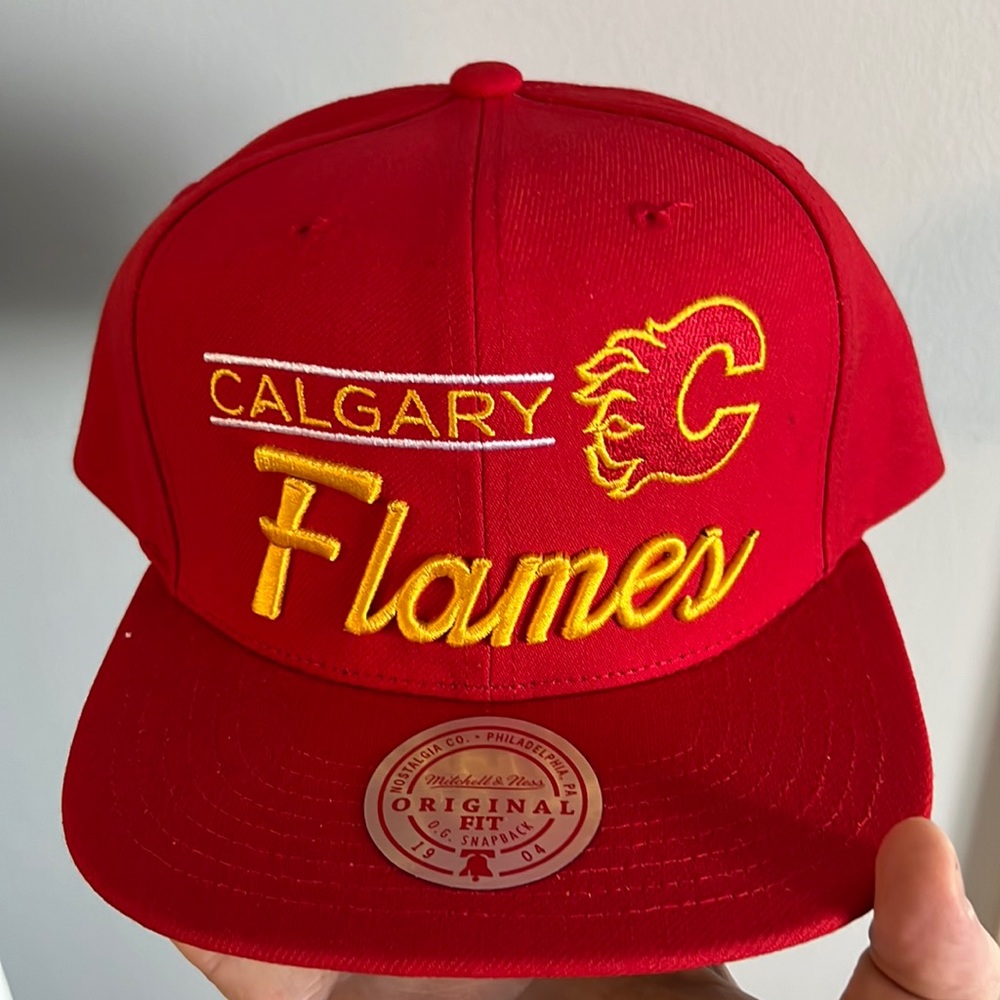 Calgary Flames OG Snapback Hat Mitchell & Ness NWT Brand New!